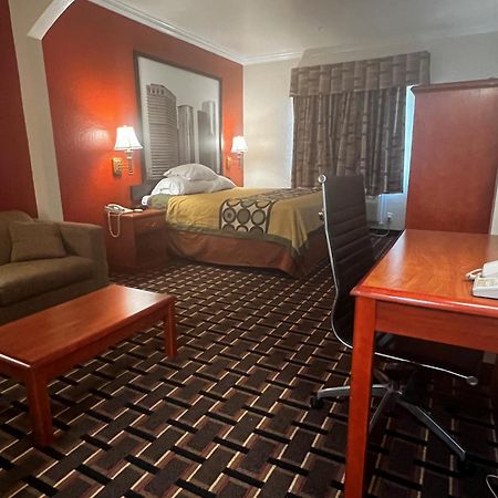 Super 8 By Wyndham Brookshire Tx Hotel Buitenkant foto