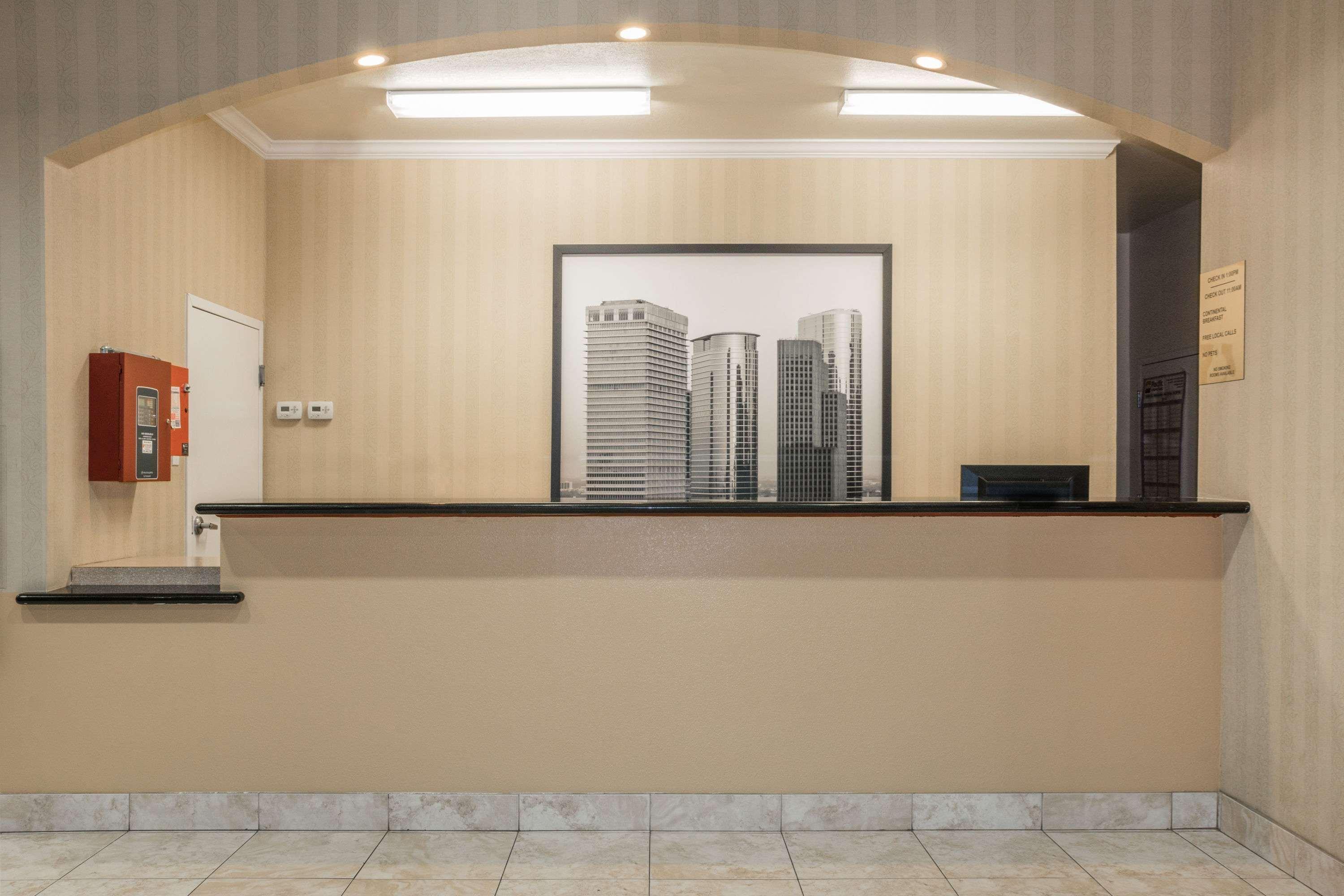 Super 8 By Wyndham Brookshire Tx Hotel Buitenkant foto