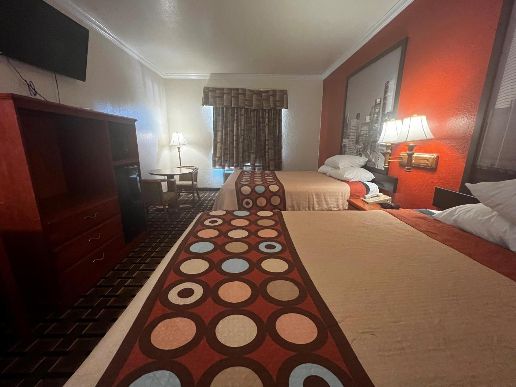 Super 8 By Wyndham Brookshire Tx Hotel Buitenkant foto