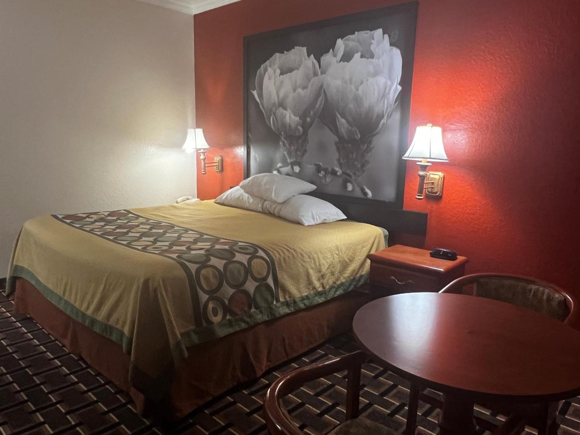 Super 8 By Wyndham Brookshire Tx Hotel Buitenkant foto